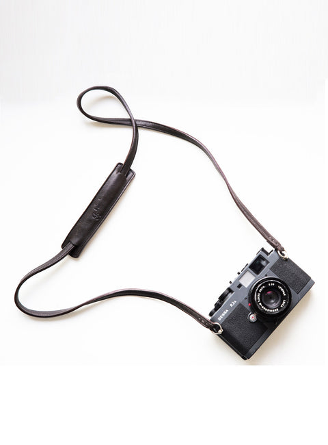 THE CAMERA STRAP