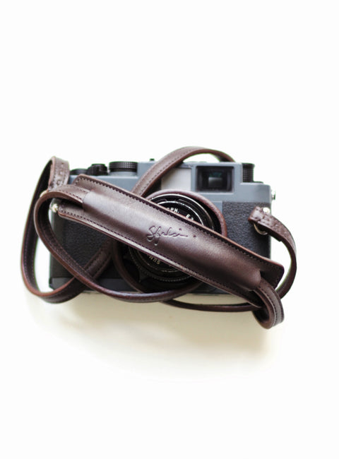THE CAMERA STRAP
