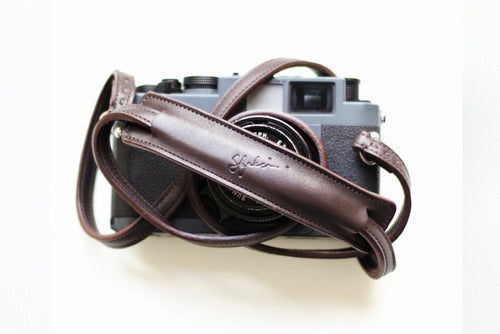 THE CAMERA STRAP